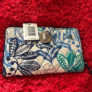 Vera Bradley Wallet
